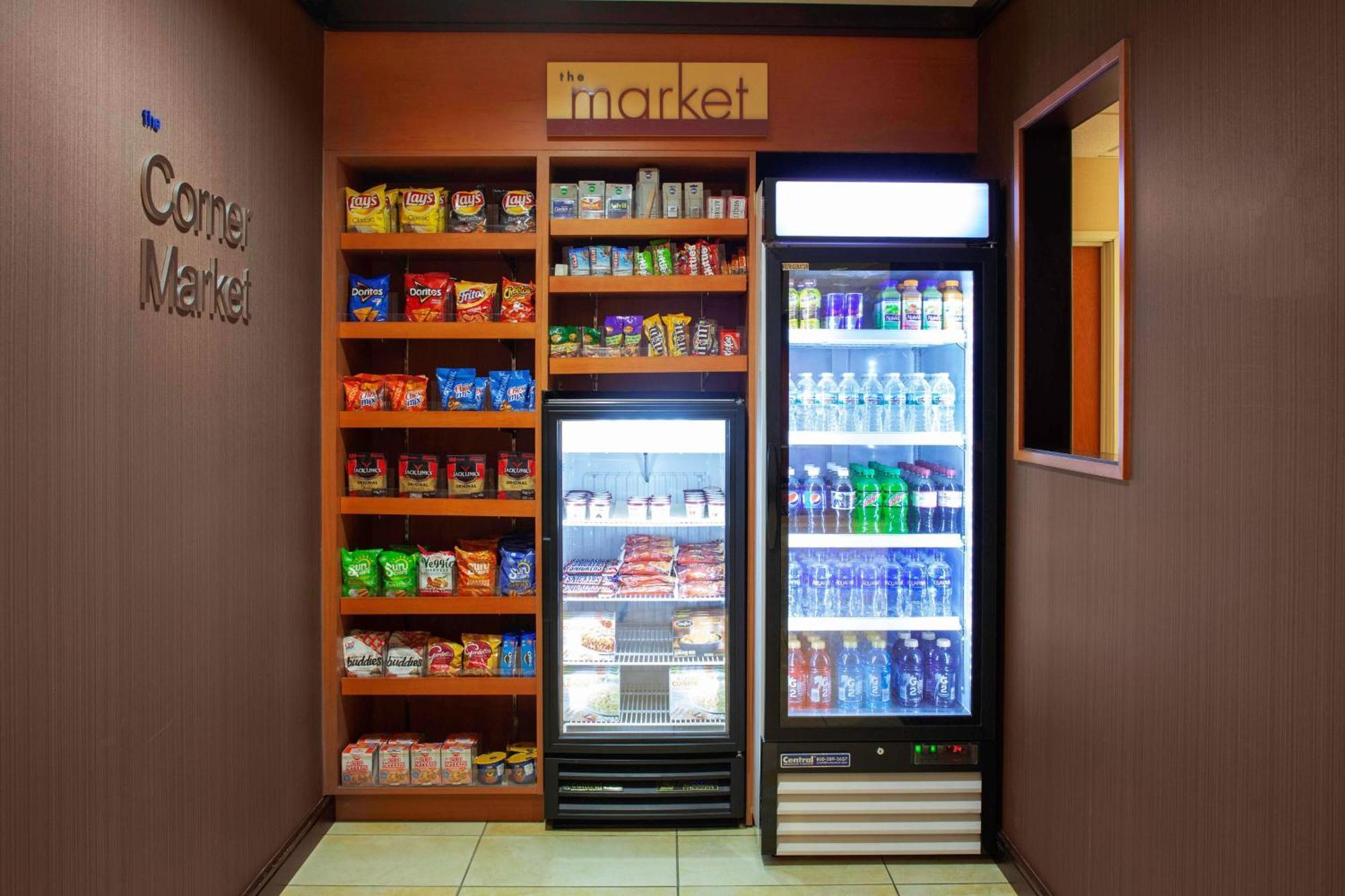 西摩万豪费尔菲尔德客栈及套房酒店 外观 照片